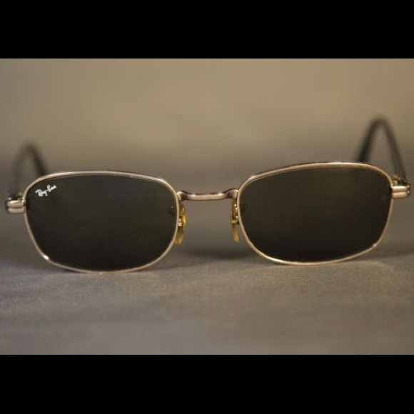 Ray-Ban Accessories - Vintage Ray Ban Sunglasses W2189